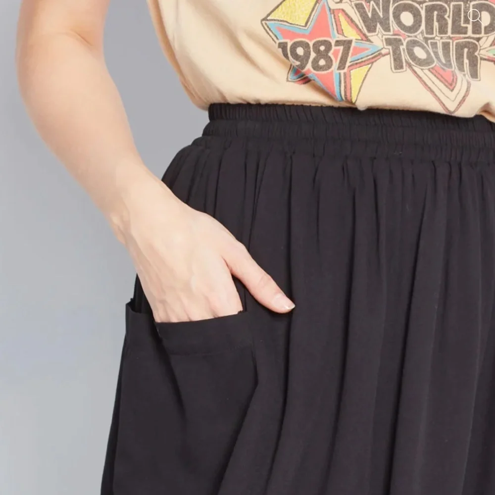 Modcloth Staycation Kickoff Black Mini Skirt NWOT